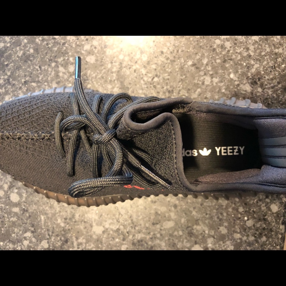 Yeezy Boost 350V2 Black/Red 100% AUTHENTIC - Picture 5 of 8